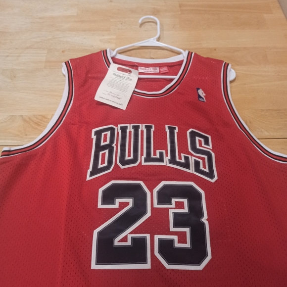 100% Authentic Michael Jordan Mitchell Ness 97 98 Sz XXL Bulls Jersey - Picture 3 of 12